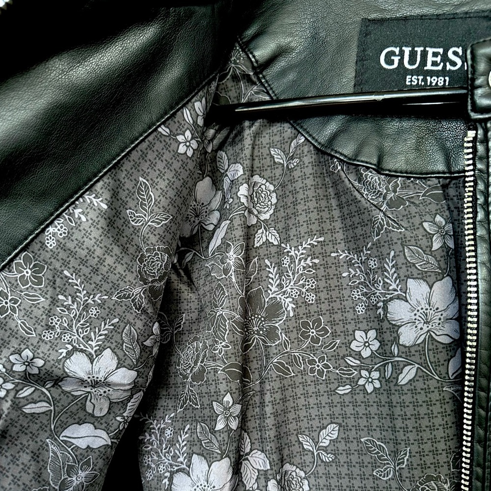 NEW! Guess Moto Bomber Jacket Black Faux Leather Size Large - Picture 7 of 10